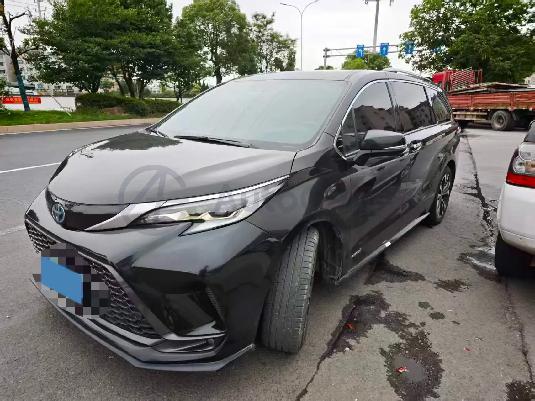 2023 Toyota Granvia 2.5L 189HP L4 E-CVT Hybrid,autocango,china used car exporter,china ev exporter,chinese used car exporter,chinese used ev exporter