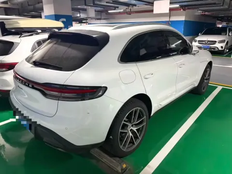 2022 Porsche Macan 2.0T 265HP L4 7DCT,autocango,china used car exporter,china ev exporter,chinese used car exporter,chinese used ev exporter
