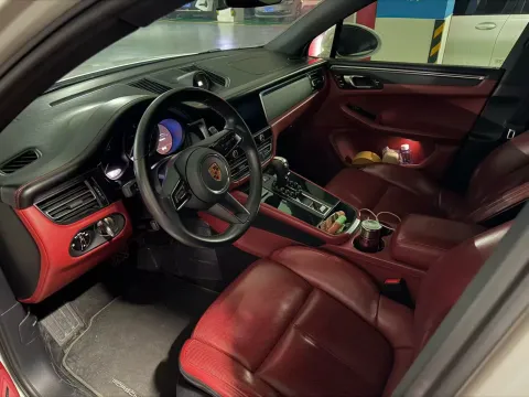 2022 Porsche Macan 2.0T 265HP L4 7DCT,autocango,china used car exporter,china ev exporter,chinese used car exporter,chinese used ev exporter