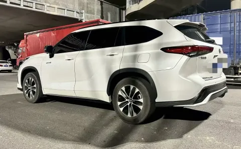 2021 Toyota Crown Kluger 2.5L 192HP L4 E-CVT Hybrid,autocango,china used car exporter,china ev exporter,chinese used car exporter,chinese used ev exporter