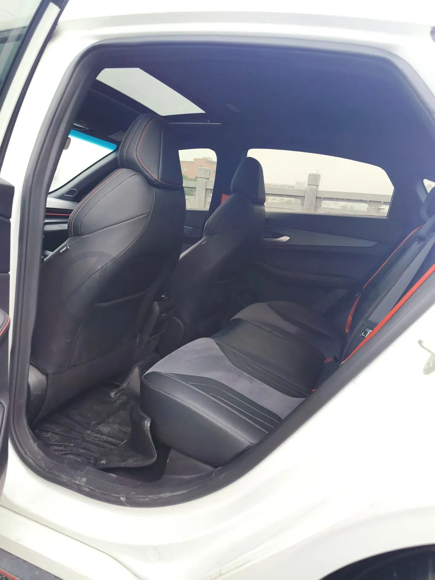 2022 Geely Binray 1.5T 181HP L4 7DCT,autocango,china used car exporter,china ev exporter,chinese used car exporter,chinese used ev exporter