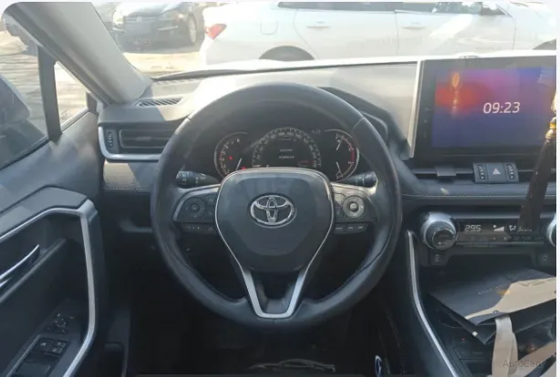 2021 Toyota RAV4 2.0L 171HP L4 CVT,autocango,china used car exporter,china ev exporter,chinese used car exporter,chinese used ev exporter