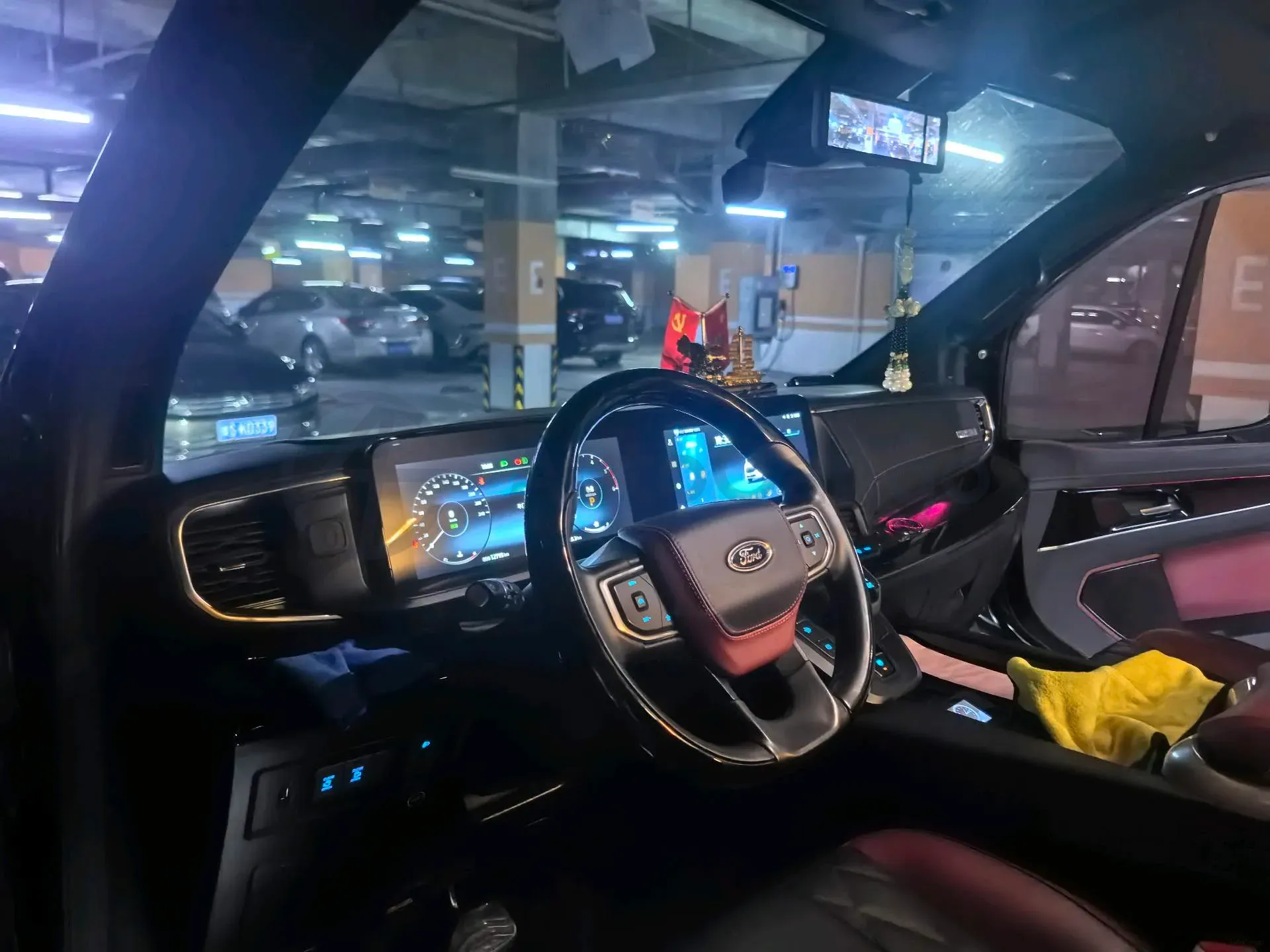 2024 Ford Tourneo 2.0T 220HP L4 9AT,autocango,china used car exporter,china ev exporter,chinese used car exporter,chinese used ev exporter