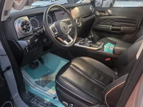 2023 Tank 300 2.0T 227HP L4 8AT