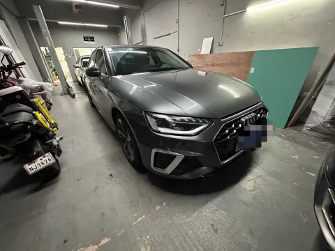 2020 Audi A4L 2.0T 190HP L4 7DCT,autocango,china used car exporter,china ev exporter,chinese used car exporter,chinese used ev exporter