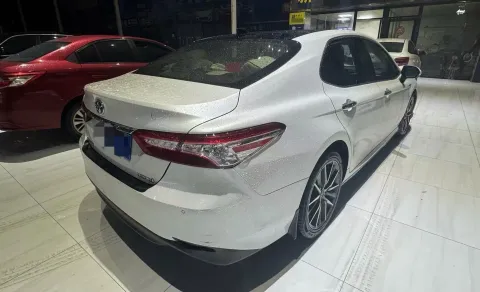 2023 Toyota Camry 2.5L 178HP L4 E-CVT Hybrid