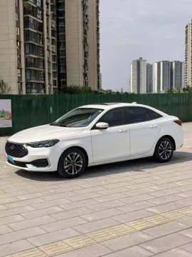 2021 FORD ESCORT,autocango,china used car exporter,china ev exporter,chinese used car exporter,chinese used ev exporter