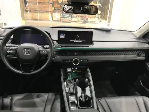 2025 Honda Accord 1.5T 192HP L4 CVT