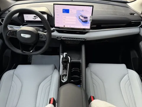 2025 Geely Coolray 1.5T 181HP L4 7DCT