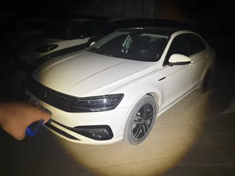 2021 VOLKSWAGEN LAMANDO,autocango,china used car exporter,china ev exporter,chinese used car exporter,chinese used ev exporter