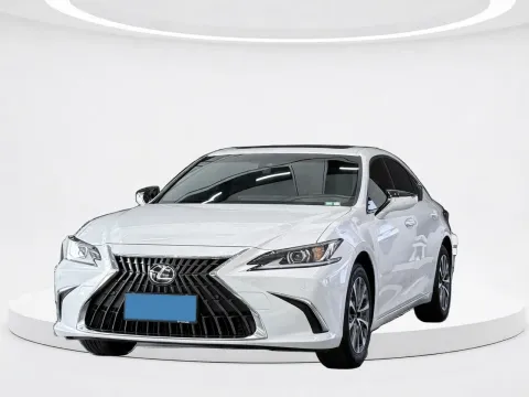 2023 LEXUS ES,autocango,china used car exporter,china ev exporter,chinese used car exporter,chinese used ev exporter