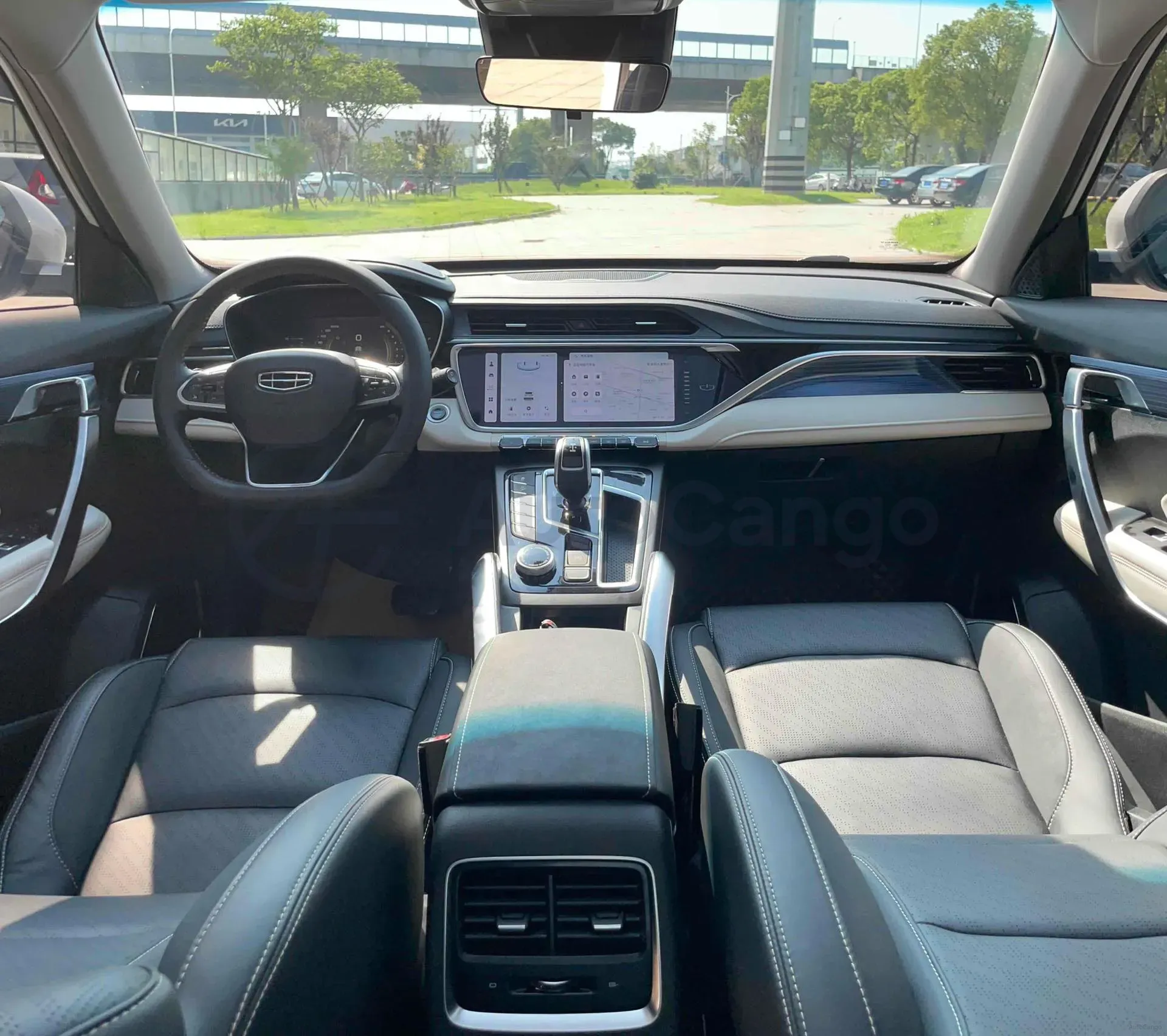 2022 Geely Azkarra 1.8T 184HP L4 7DCT,autocango,china used car exporter,china ev exporter,chinese used car exporter,chinese used ev exporter