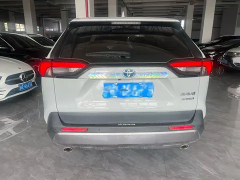 2021 Toyota RAV4 2.5L 178HP L4 E-CVT Hybrid