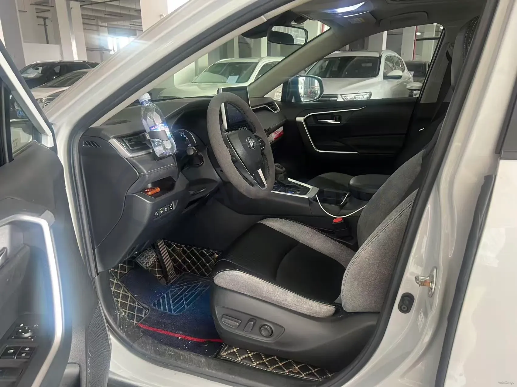 2021 Toyota RAV4 2.5L 178HP L4 E-CVT Hybrid,autocango,china used car exporter,china ev exporter,chinese used car exporter,chinese used ev exporter
