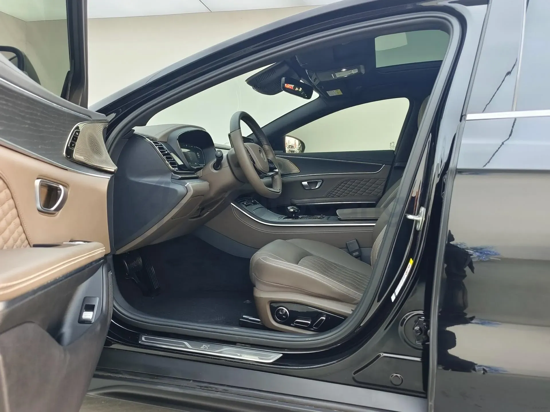 2022 BYD Han BEV 85.4KWH,autocango,china used car exporter,china ev exporter,chinese used car exporter,chinese used ev exporter