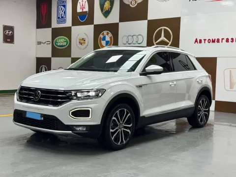 2021 VOLKSWAGEN T-ROC,autocango,china used car exporter,china ev exporter,chinese used car exporter,chinese used ev exporter