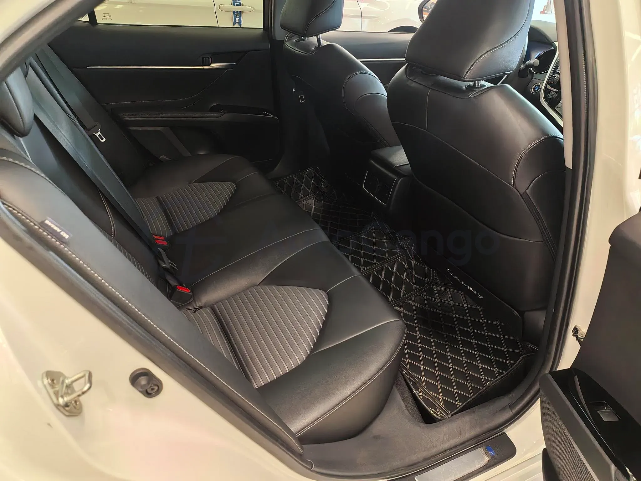 2022 Toyota Camry 2.0L 178HP L4 CVT,autocango,china used car exporter,china ev exporter,chinese used car exporter,chinese used ev exporter