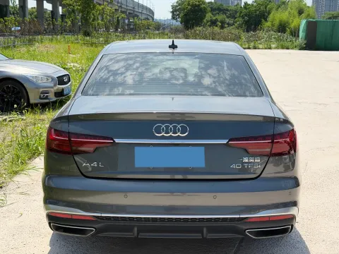 2023 Audi A4L 2.0T 190HP L4 7DCT