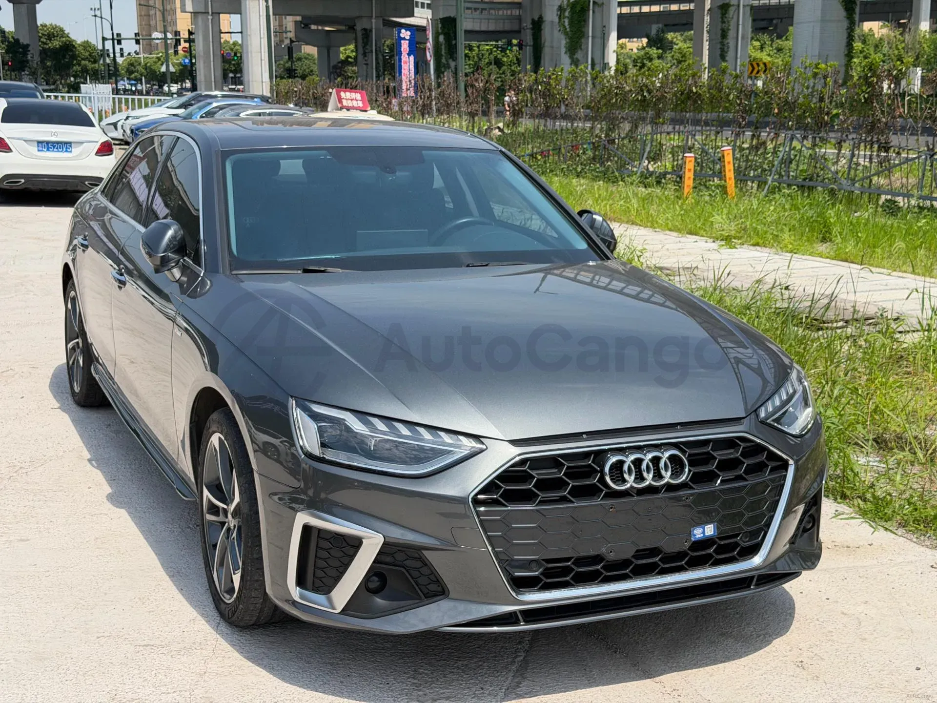 2023 Audi A4L 2.0T 190HP L4 7DCT,autocango,china used car exporter,china ev exporter,chinese used car exporter,chinese used ev exporter