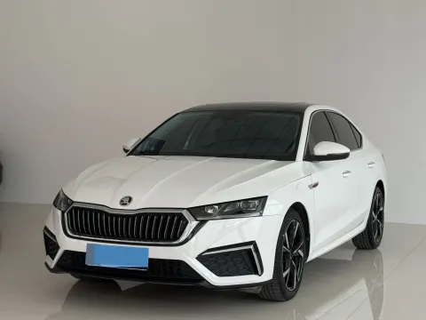 2021 Skoda Octavia 1.4T 150HP L4 7DCT,autocango,china used car exporter,china ev exporter,chinese used car exporter,chinese used ev exporter