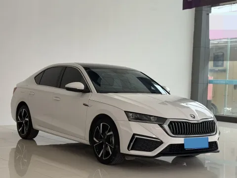 2021 Skoda Octavia 1.4T 150HP L4 7DCT,autocango,china used car exporter,china ev exporter,chinese used car exporter,chinese used ev exporter