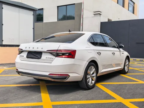 2019 Skoda Superb 1.4T 150HP L4 7DCT,autocango,china used car exporter,china ev exporter,chinese used car exporter,chinese used ev exporter