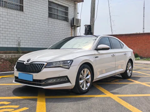 2019 Skoda Superb 1.4T 150HP L4 7DCT,autocango,china used car exporter,china ev exporter,chinese used car exporter,chinese used ev exporter