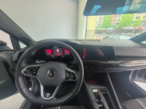 2023 Volkswagen Golf 1.4T 150HP L4 7DCT 9