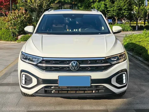 2024 Volkswagen T-Roc 1.5T 160HP L4 7DCT 2