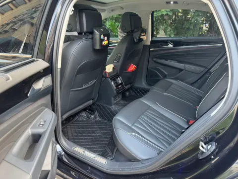 2022 Volkswagen Passat 2.0T 220HP L4 7DCT 6