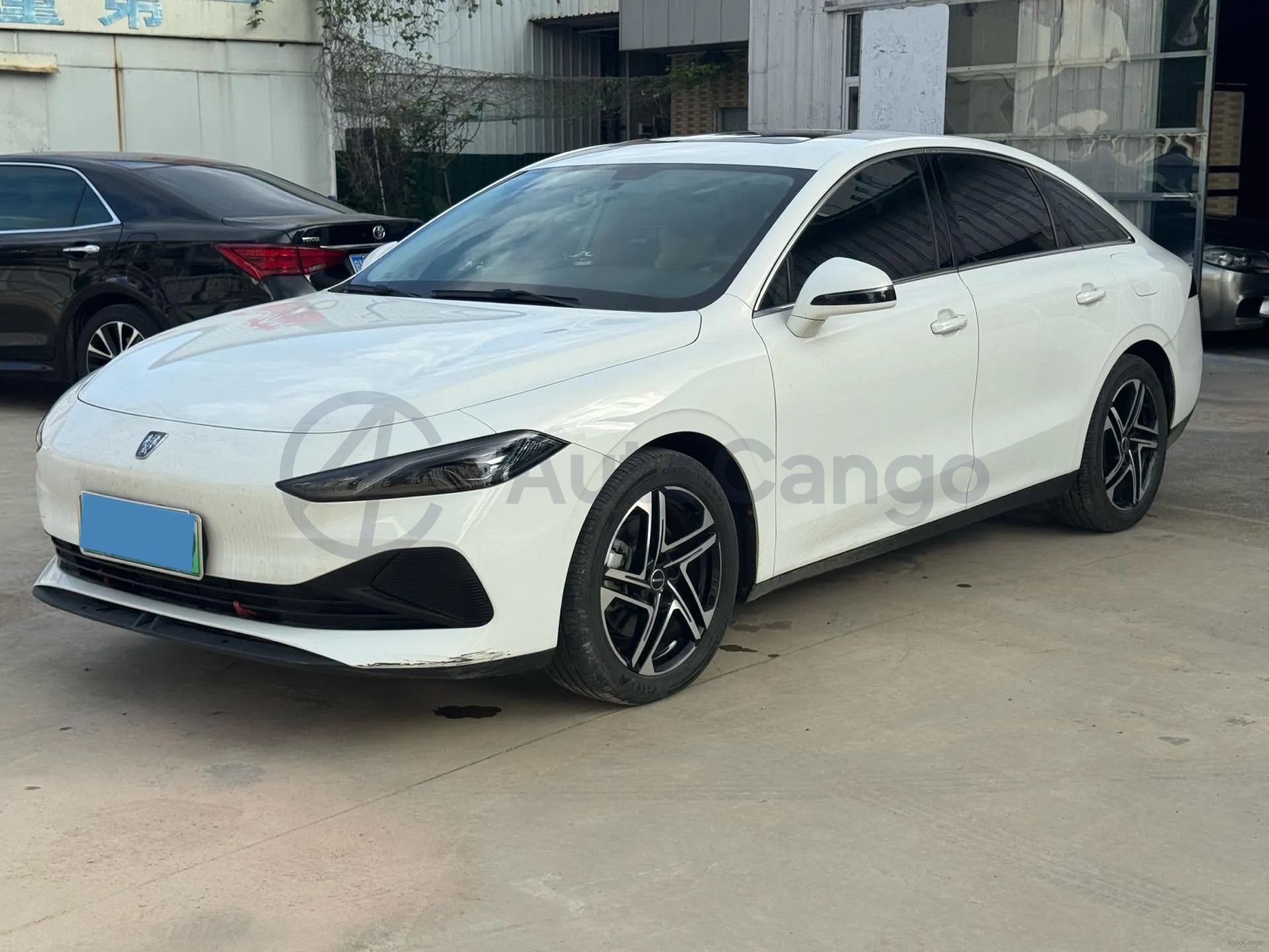 ROEWE D7