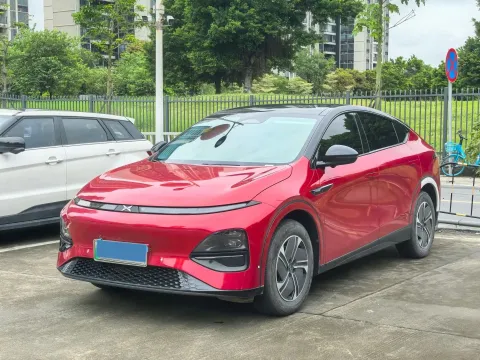 2024 XPeng 小鹏 G6 66.0 kWh in Red