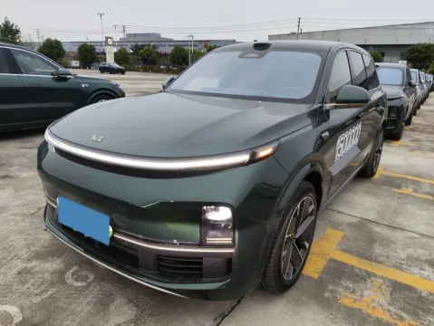 2025 Li Auto 理想 L9  in Green