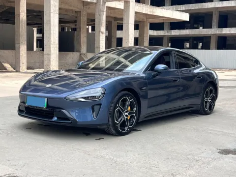 2024 Xiaomi 小米 SU7 73.6 kWh in Blue