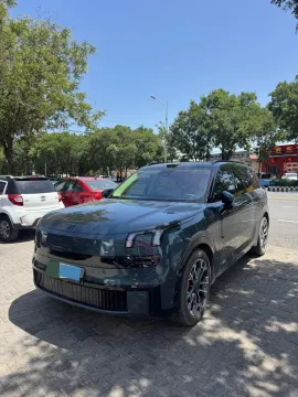 2025 Lynk 领克 900 43.3 kWh in Green