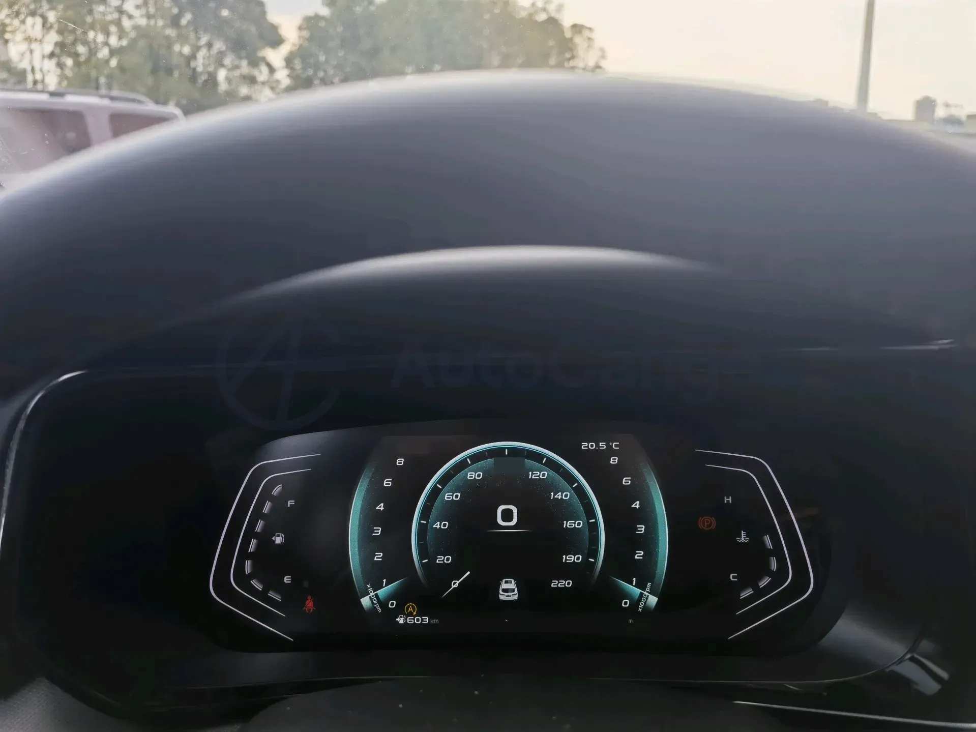 2023 ChangAn Oshan X5 1.5T 188HP L4 7DCT,autocango,china used car exporter,china ev exporter,chinese used car exporter,chinese used ev exporter